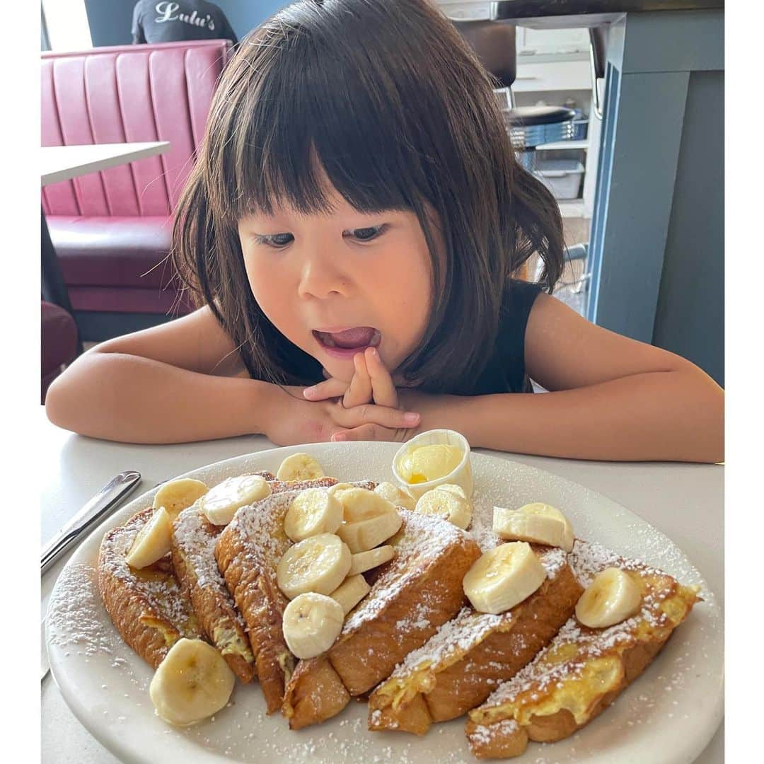 ぽるぽるちゃんのインスタグラム：「みゆ7歳のお誕生日おめでとう😊✨  お祝いは明日するよ〜🎂  #ぽる」