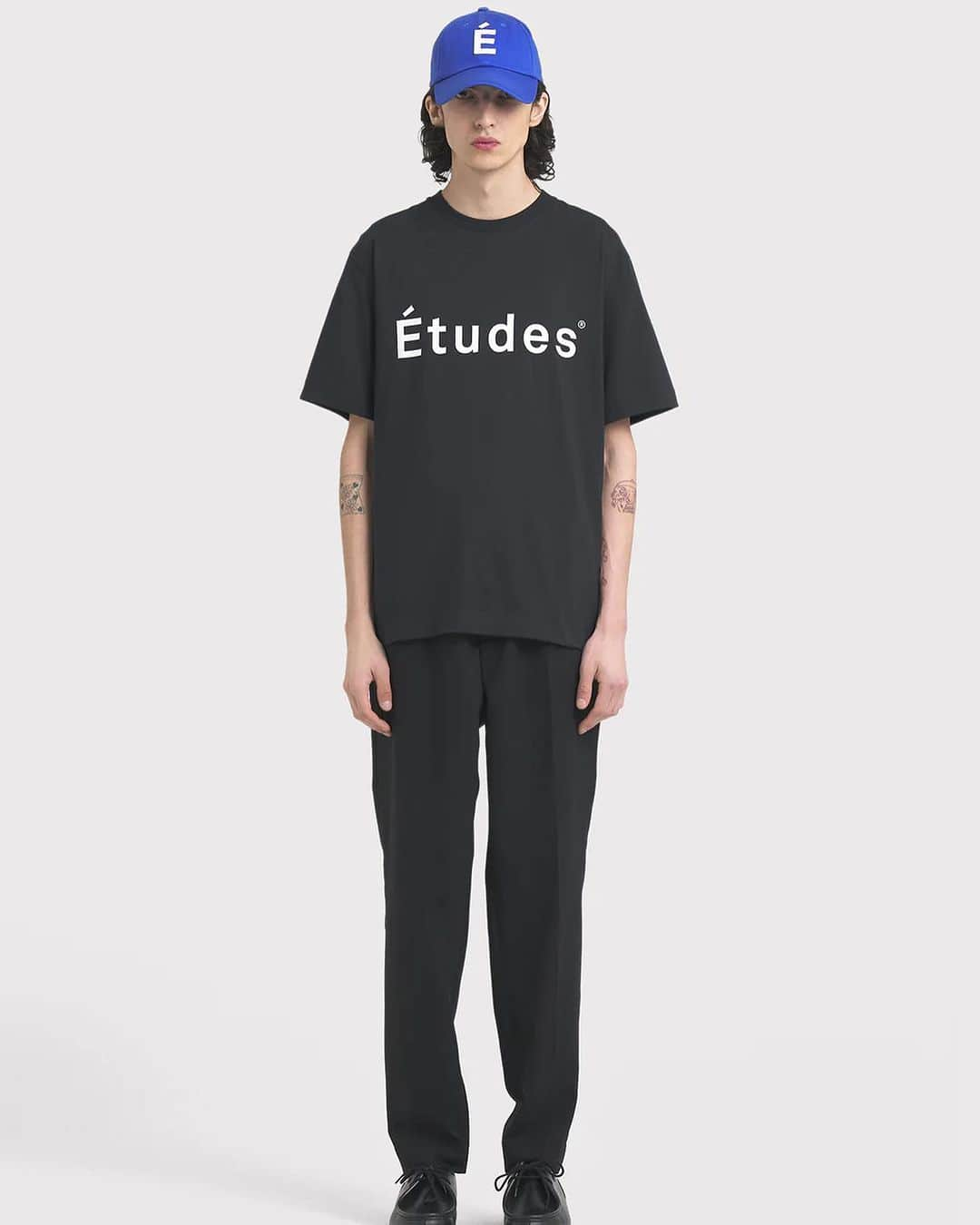 マッシモレベッキさんのインスタグラム写真 - (マッシモレベッキInstagram)「Études Studio is a fresh and youthful brand and now it’s available in our store in Viareggio and on our website. ⚡️  #etudesstudio #brand #fashion #moda #fashionstyle #stylist #style #fashionable #manstyle #man #outfit #outfitinspo #photography #fashionphotography #shopping #onlineshopping #abbigliamento #streetwear #igdaily」9月3日 0時01分 - velamassimorebecchiviareggio