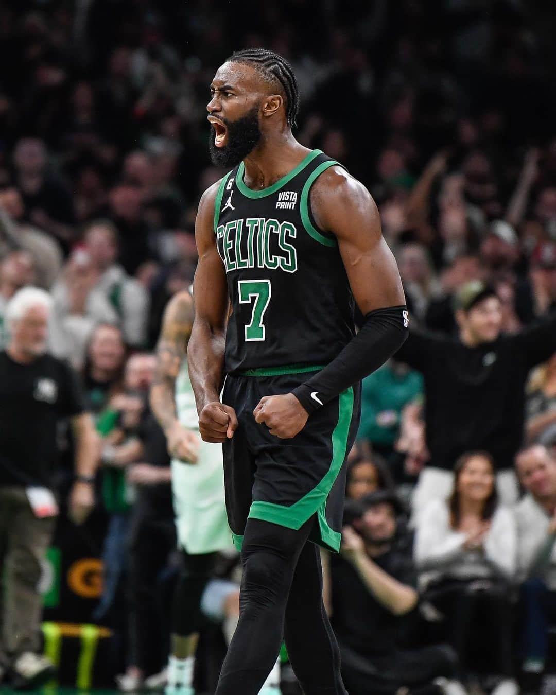 ボストン・セルティックスのインスタグラム：「Career highs in PPG (26.6), REB (6.9), FG% (49%) and FT% (77%) for JB last season 💪🏾」