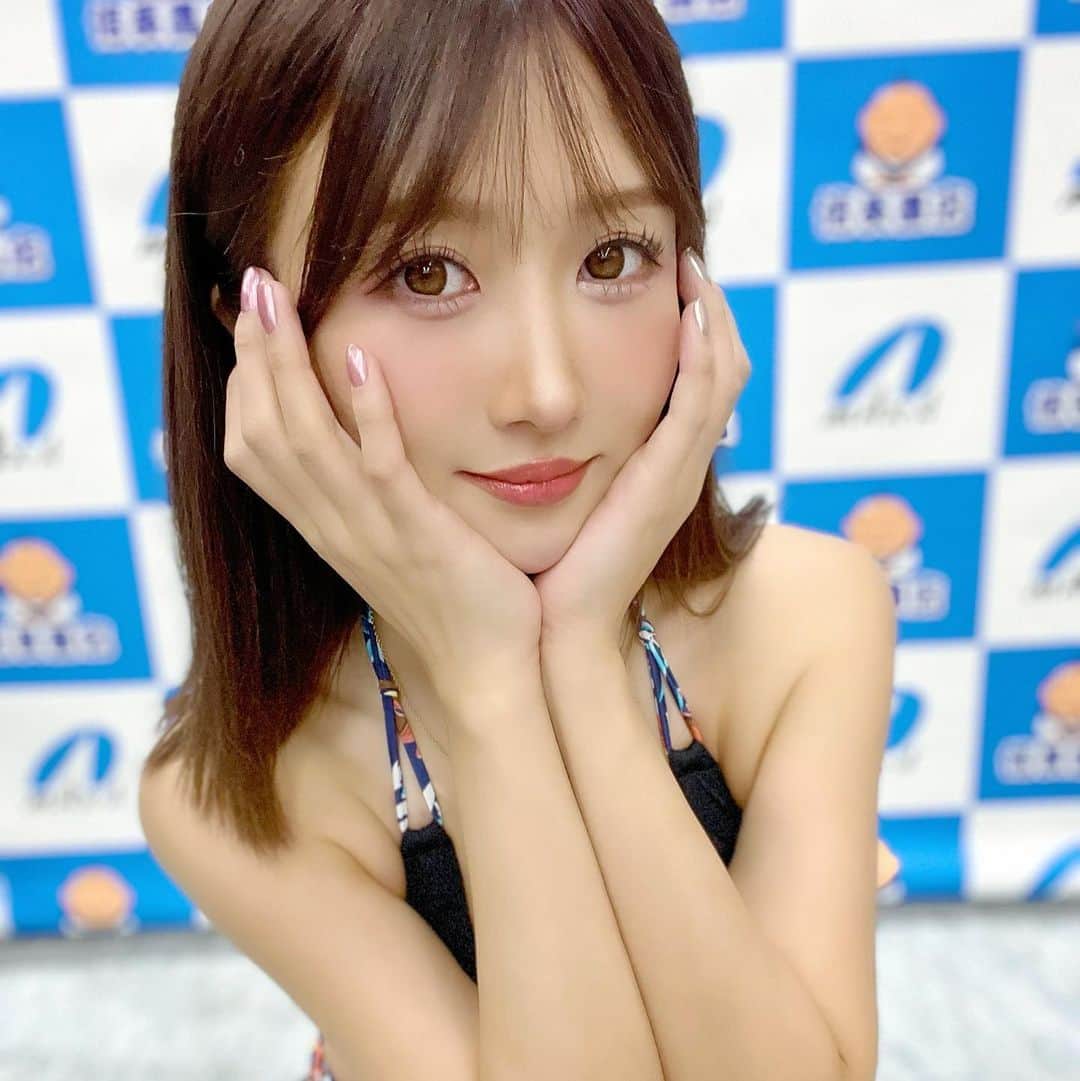 大槻ひびきのインスタグラム：「香川県で イベントしてます☺️ 会いに来てくれた皆さま 初めましての方や 女の子たちもありがとう🌸」