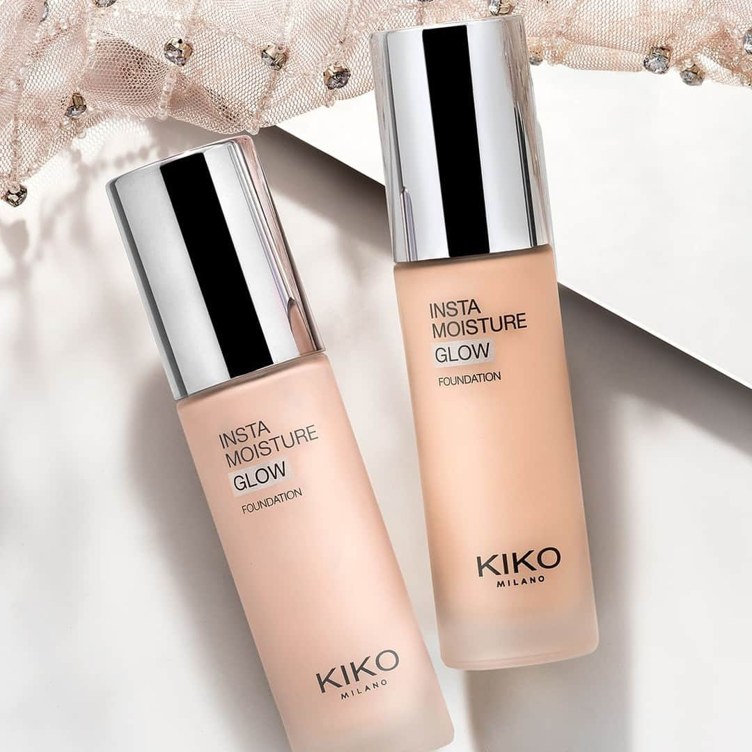 KIKO MILANOさんのインスタグラム写真 - (KIKO MILANOInstagram)「Radiant hydration in a bottle! 🤩✨ Discover our new Instamoisture Glow Foundation for its innovative formula, enriched with hyaluronic acid, apple water and reflective pearls that will make you experience velvety-smooth, hydrated, and radiant skin just one hour after application! 💫 ⁣ ⁣ #KIKOMilano #glowyfoundation #glowymakeup #liquidfoundation⁣ ⁣ Instamoisture Glow Foundation 2 Rose, 4.5 Gold」9月3日 0時20分 - kikomilano