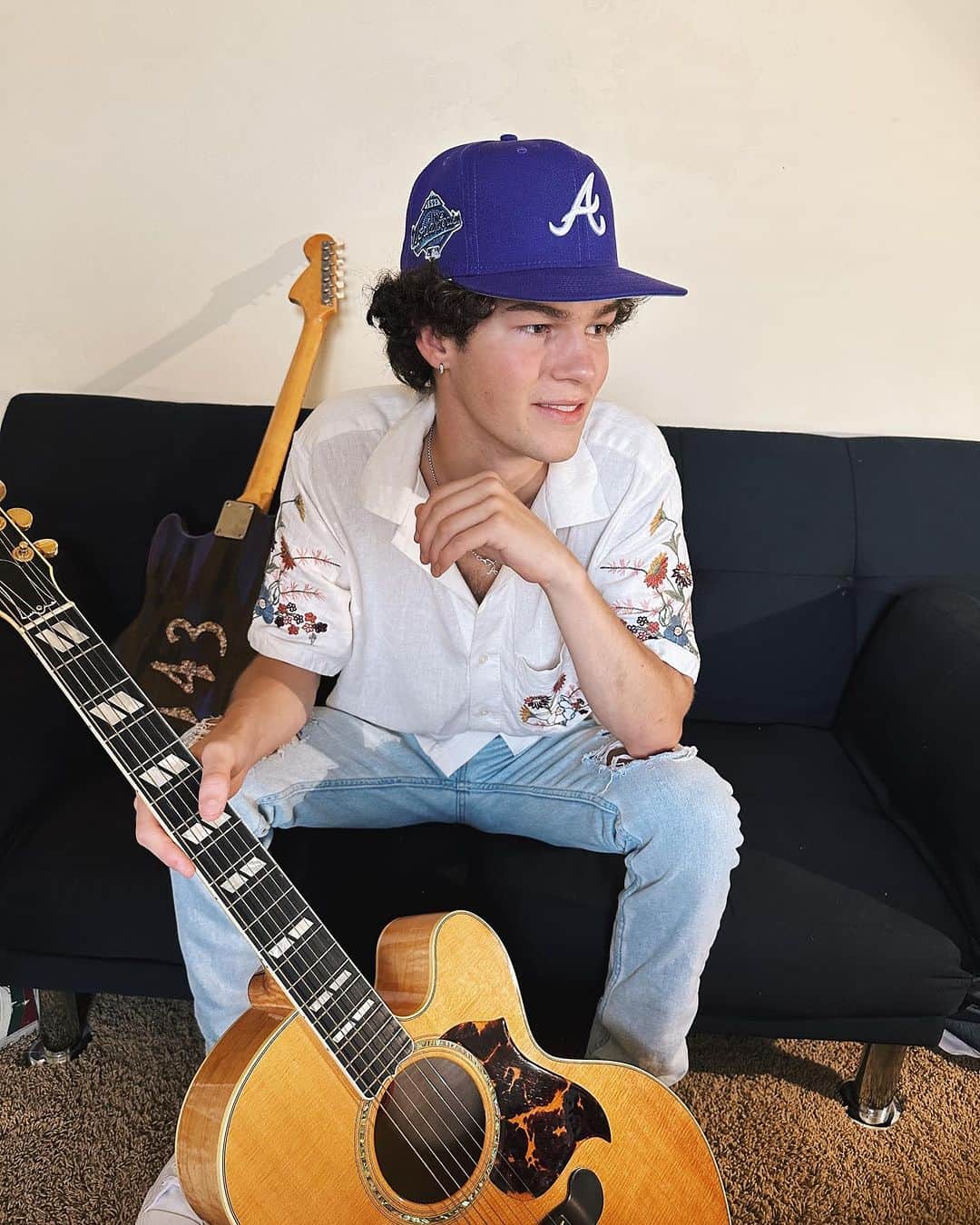 ヘイデン・サマーオールのインスタグラム：「you might say i’m a dreamer… but i’m not the only one ❤️」