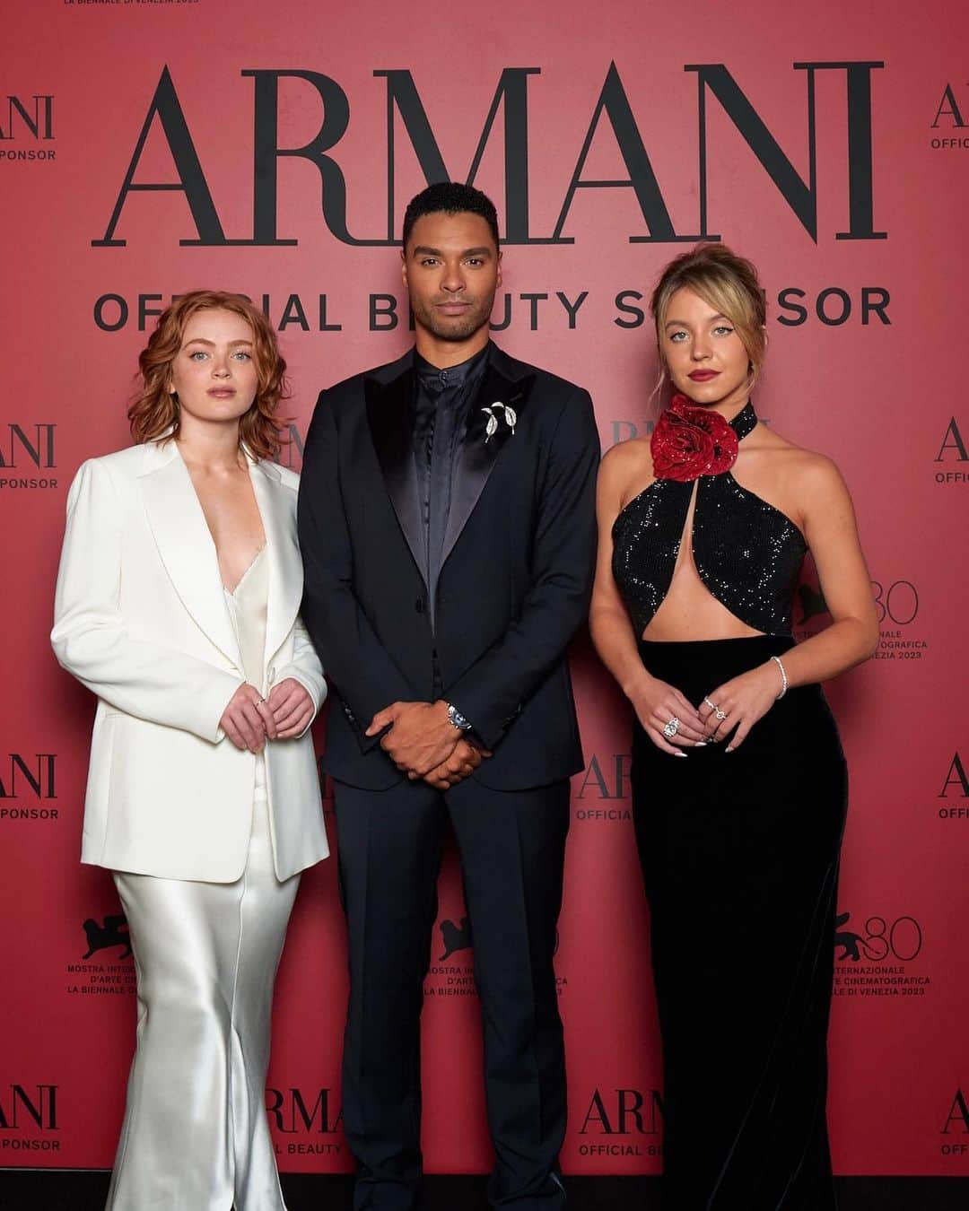 Armani Beautyさんのインスタグラム写真 - (Armani BeautyInstagram)「A night to remember. Faces of Armani beauty @sadiesink_, @regejean, @sydney_sweeney, @madisinrian, @adriaarjona, @gretaferro, alongside actress @matildegioli, model @eusilva, and photographer @damon_baker  captured ahead of the Armani beauty dinner hosted at the Peggy Guggenheim Collection in Venice.   @GiorgioArmani @labiennale    #Armanibeauty #Armanimakeup #BiennaleCinema2023 #Venezia80 #SadieSink #RegeJeanPage #SydneySweeney #MadisinRian #MatildeGioli #GretaFarro #AdriaArjona #DamonBaker #EugeniaSilva」9月3日 0時24分 - armanibeauty