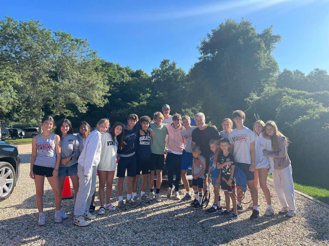 アレック・ボールドウィンのインスタグラム：「Thank you to everyone at Sportime for another great Summer…」