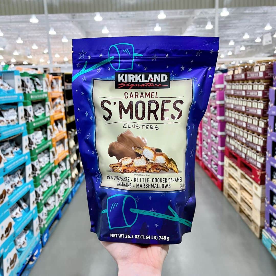 Costcoさんのインスタグラム写真 - (CostcoInstagram)「Find these delicious clusters of graham cracker, marshmallow and kettle-cooked caramel covered in milk chocolate at Costco!」9月3日 1時00分 - costco
