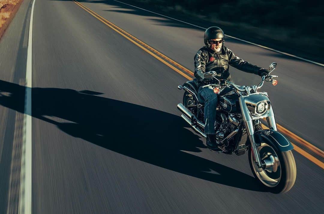 Harley-Davidsonさんのインスタグラム写真 - (Harley-DavidsonInstagram)「More is better.​  Get a closer look at the 2023 Fat Boy 114 at link in bio.​  #HarleyDavidson #HDFatBoy #HDFatBoy114​」9月3日 1時01分 - harleydavidson