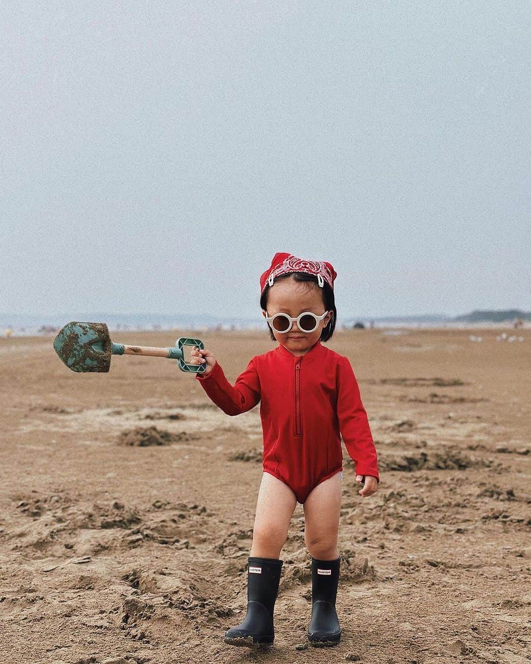 ハンターブーツのインスタグラム：「Ready for anything this holiday weekend. #HunterBoots」