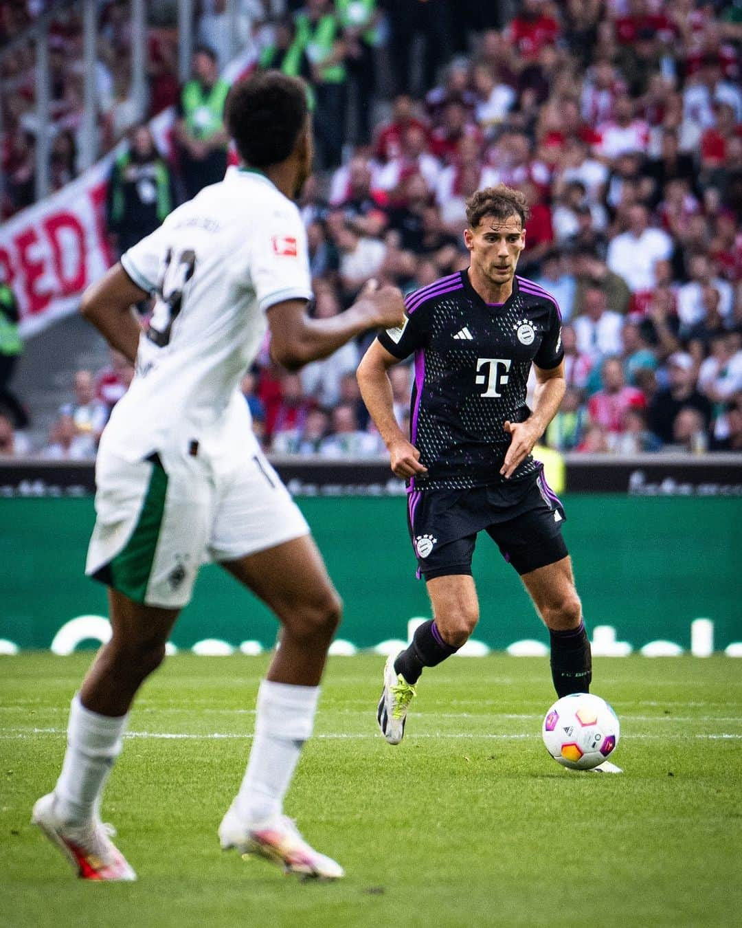 バイエルン・ミュンヘンさんのインスタグラム写真 - (バイエルン・ミュンヘンInstagram)「Keep fighting guys! ✨👊  #BMGFCB #MiaSanMia #FCBayern」9月3日 2時38分 - fcbayern