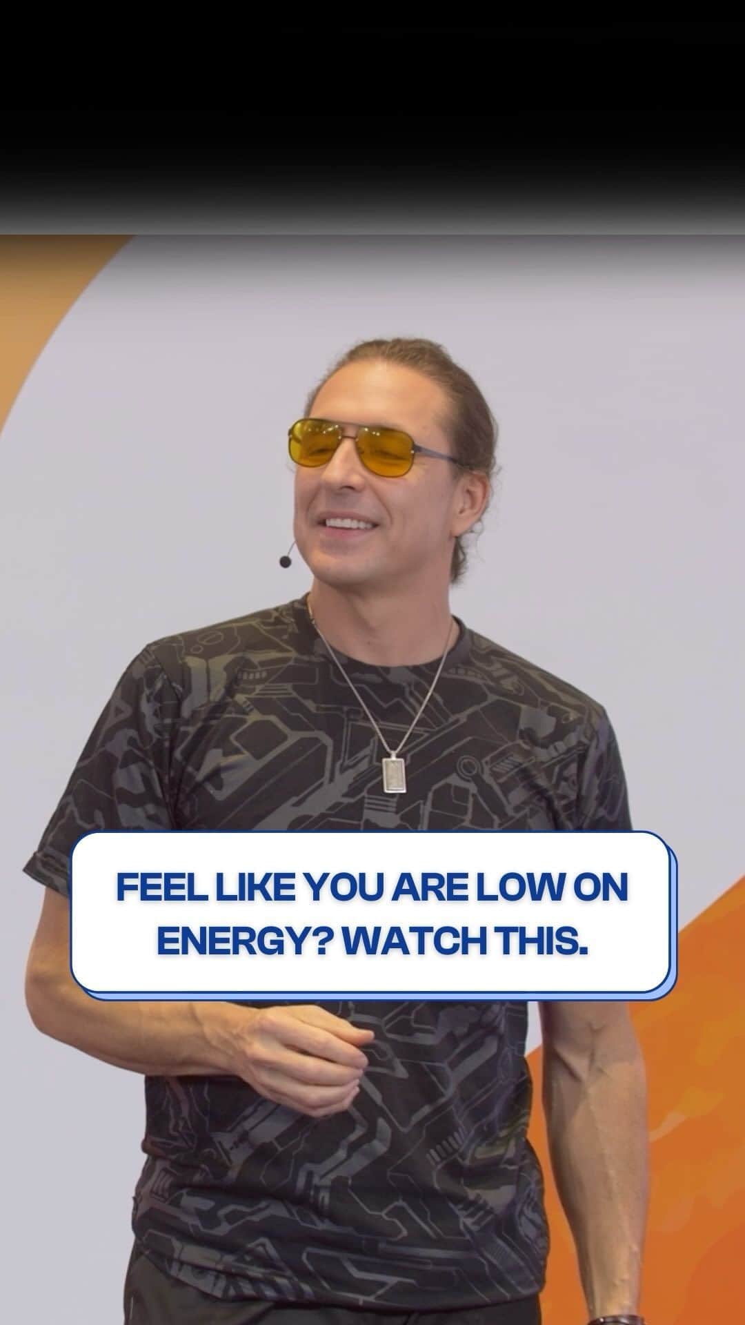 デイヴ・アスプリーのインスタグラム：「If you're low on energy, there are ways to fix it. With the right tests, you can check your levels and determine the best ways to approach the situation. #daveasprey #biohacker #energy #performance」