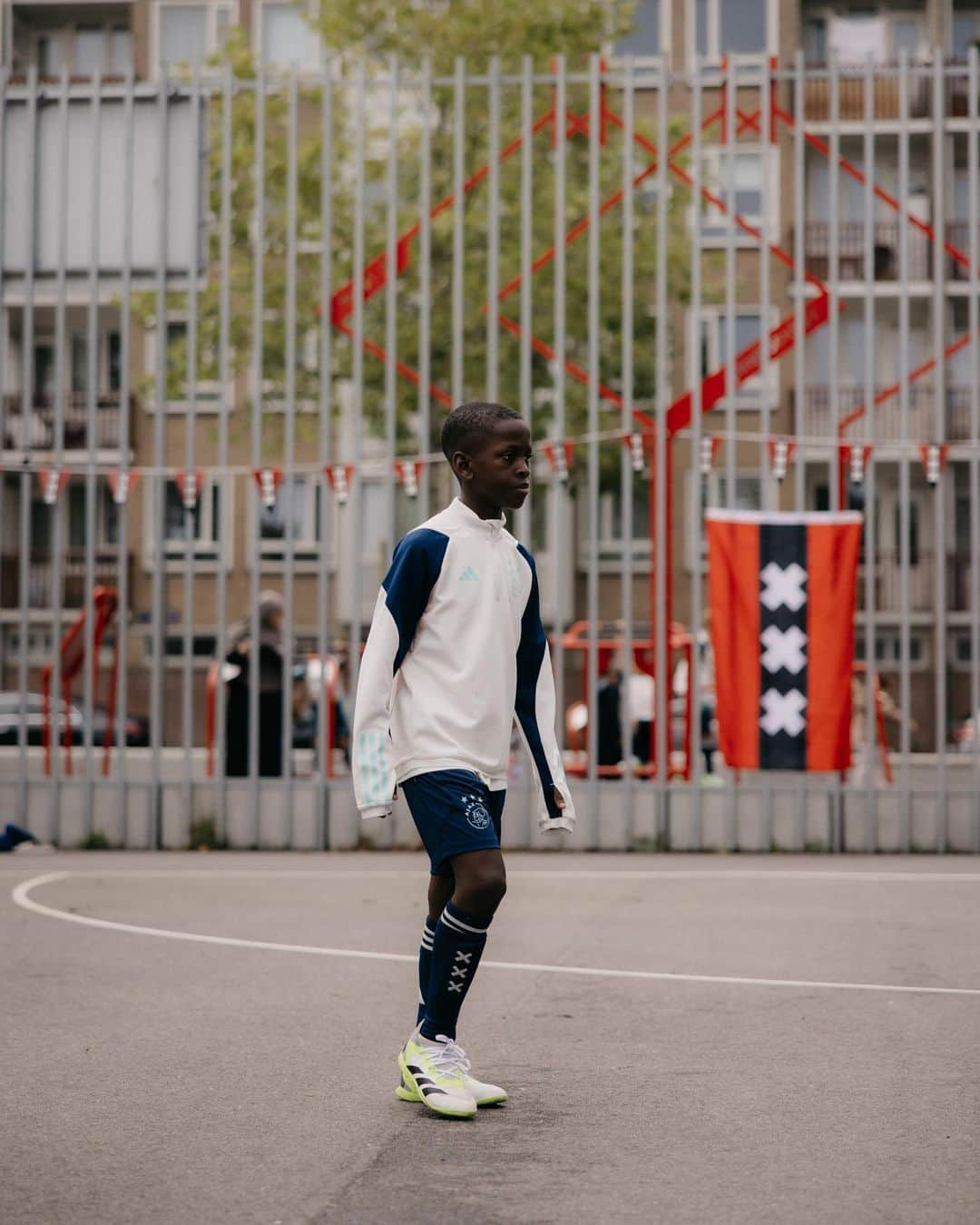 アヤックス・アムステルダムさんのインスタグラム写真 - (アヤックス・アムステルダムInstagram)「Inspiring the future at the A. Nouri Plein. ⚽️ #ForTheFuture」9月3日 3時10分 - afcajax