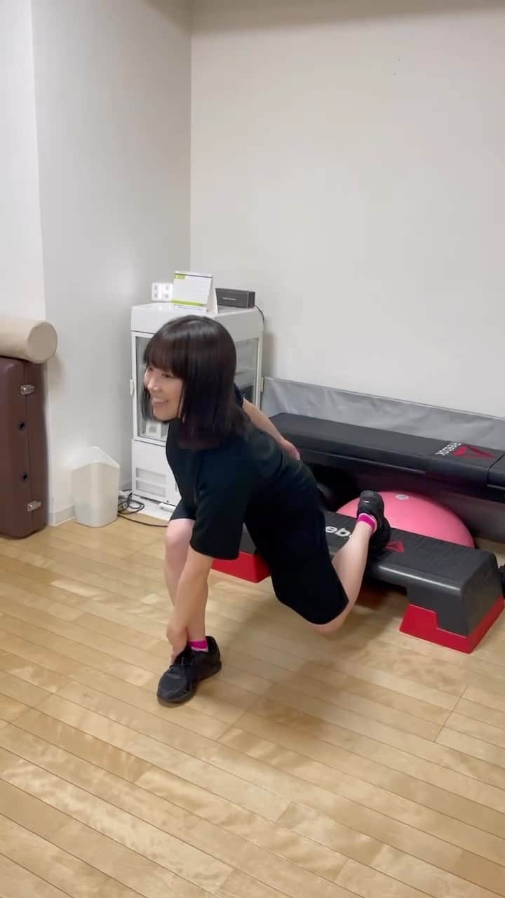 のインスタグラム：「最近のトレーニング動画💪🏻💞   今村先生のジム（ @lsp_ima ）に通い始めて 約1ヶ月が経ちました！！✨  日々食事のアドバイスもしてもらい、 偏った食生活が改善しつつあります😚  9月も楽しみな撮影があるので、引き続き頑張ります✨  #パーソナルトレーニング  #パーソナルジム  #トレーニング動画」