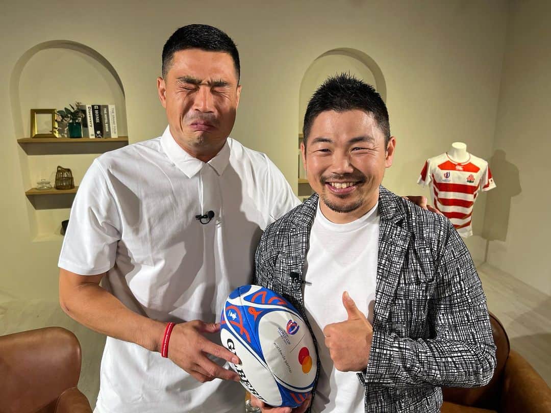 山田章仁のインスタグラム：「やはり…泣いた…のか？…ふみあきくん…🥺 #dazn #rugby #恋愛相談 #rwc2023」