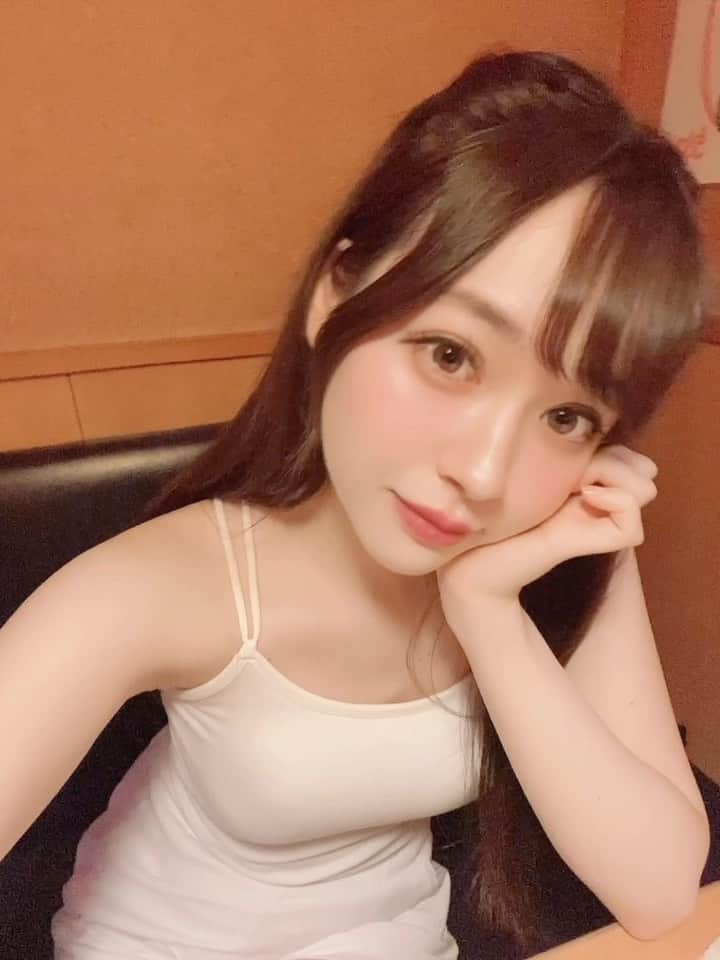 ナタリア聖奈のインスタグラム：「新潟の日本酒🍶  #ナタリア聖奈 #彼女感 #日本酒女子 #日本酒居酒屋」