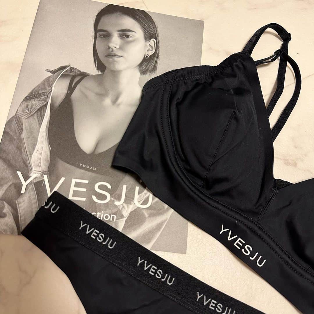 のインスタグラム：「𝓗𝓮𝓪𝓵𝓽𝓱𝔂 𝓵𝓲𝓷𝓰𝓮𝓻𝓲𝓮 ♡  yvesjuの下着ずっとつけてみたかったから 超楽しみ🥰🥰🥰  #yvesju #ランジェリー #ヘルシー」