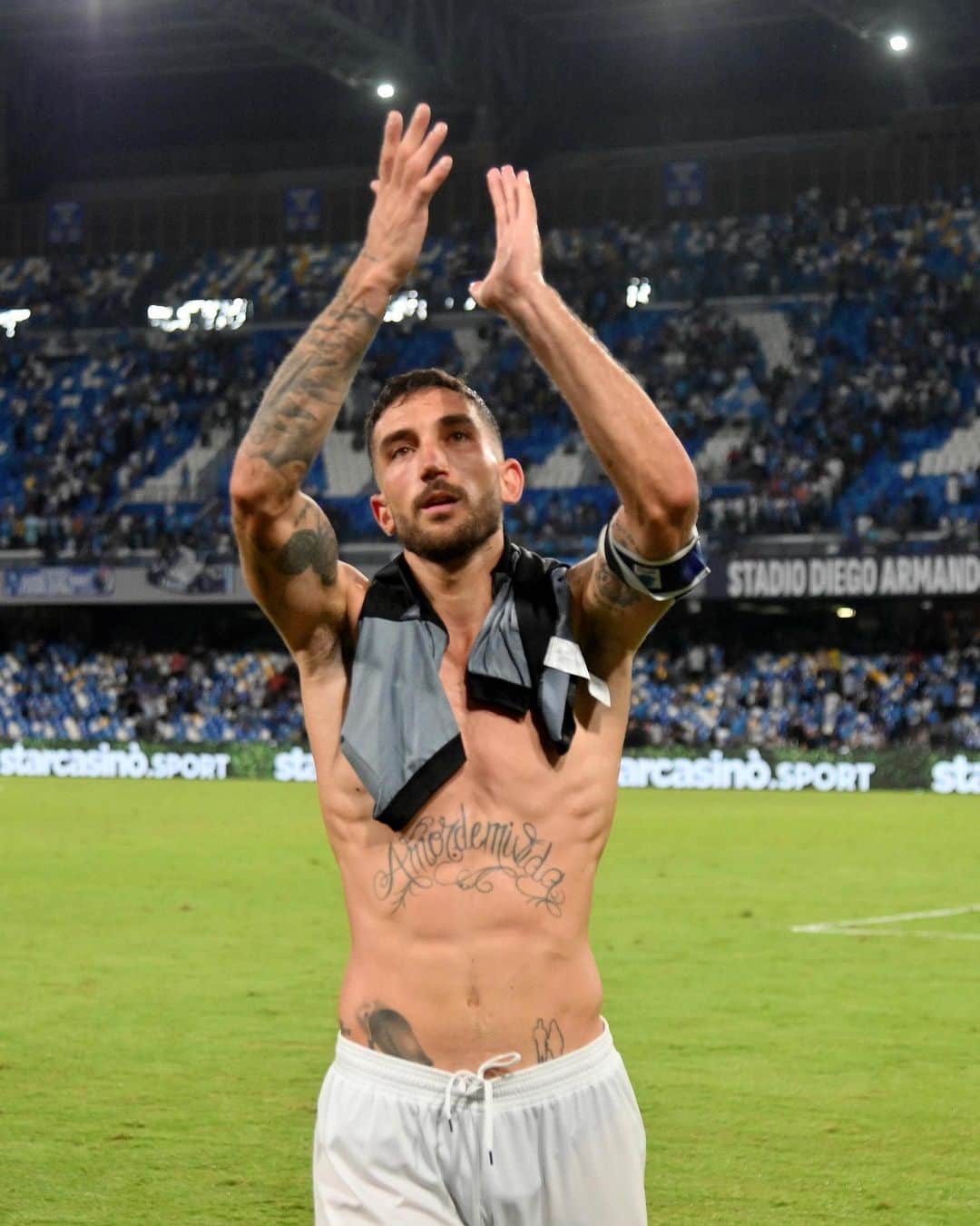 SSラツィオのインスタグラム：「🩵  #NapoliLazio  #CMonEagles 🦅」