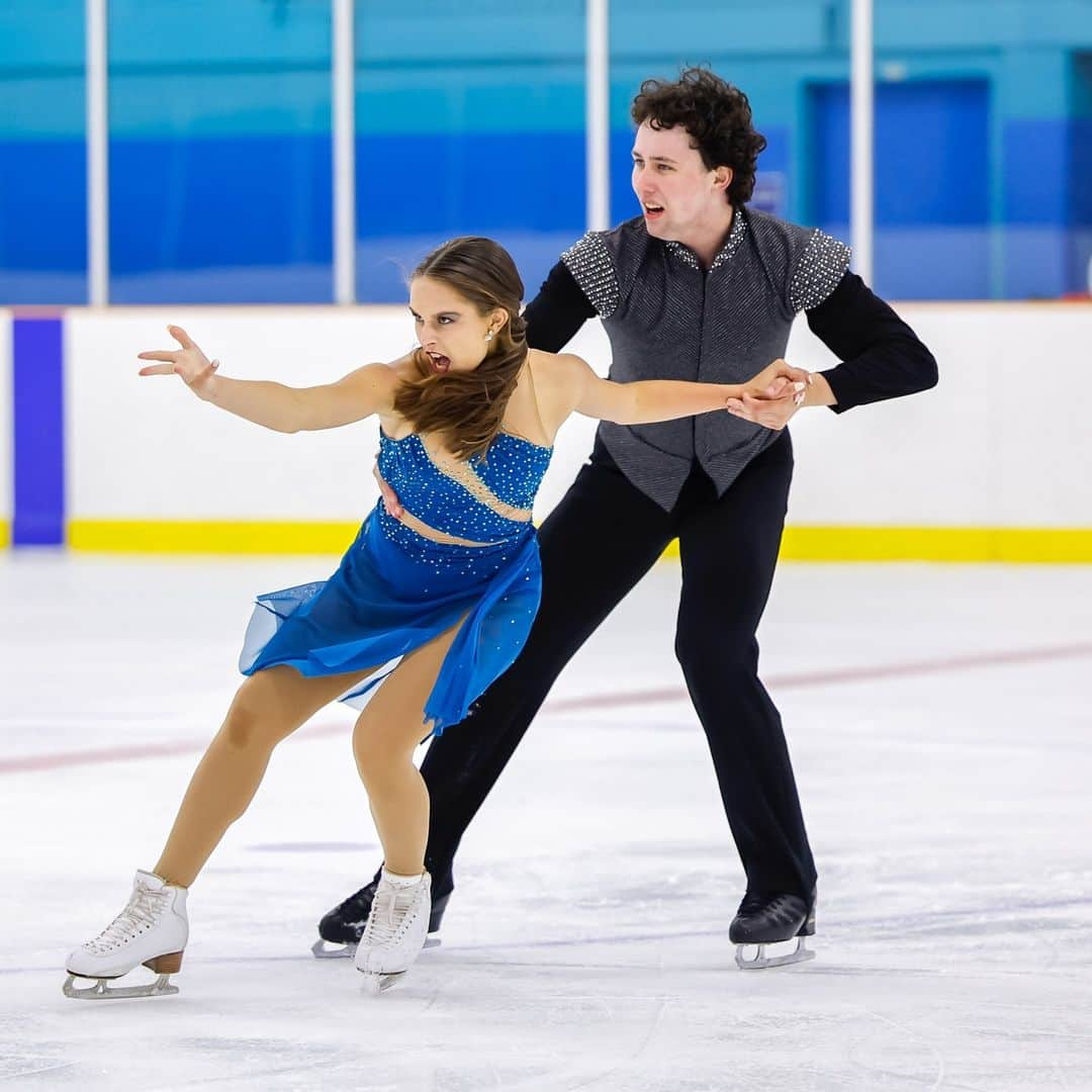 Skate Canadaさんのインスタグラム写真 - (Skate CanadaInstagram)「Canada's NextGen skaters bring home two medals and a world of experience from their second #JGPFigure in 🇦🇹.  Final results ⬇️  Men 8 - David Li  Women: 7 - @yun.19  Pair 1 - @martina_arianokent & @lalibertelaurent  Ice Dance: 2 - @chloe.nguyen14 & @brendan.giang 9 - @savanna_martel & William Oddson  📸 @gregkolz __________  Les patineurs NextGen 🇨🇦 reviennent à la maison avec deux médailles et toute une expérience au deuxième Grand Prix junior en 🇦🇹!  Résultats finaux ⬆️」9月3日 6時48分 - skate_canada