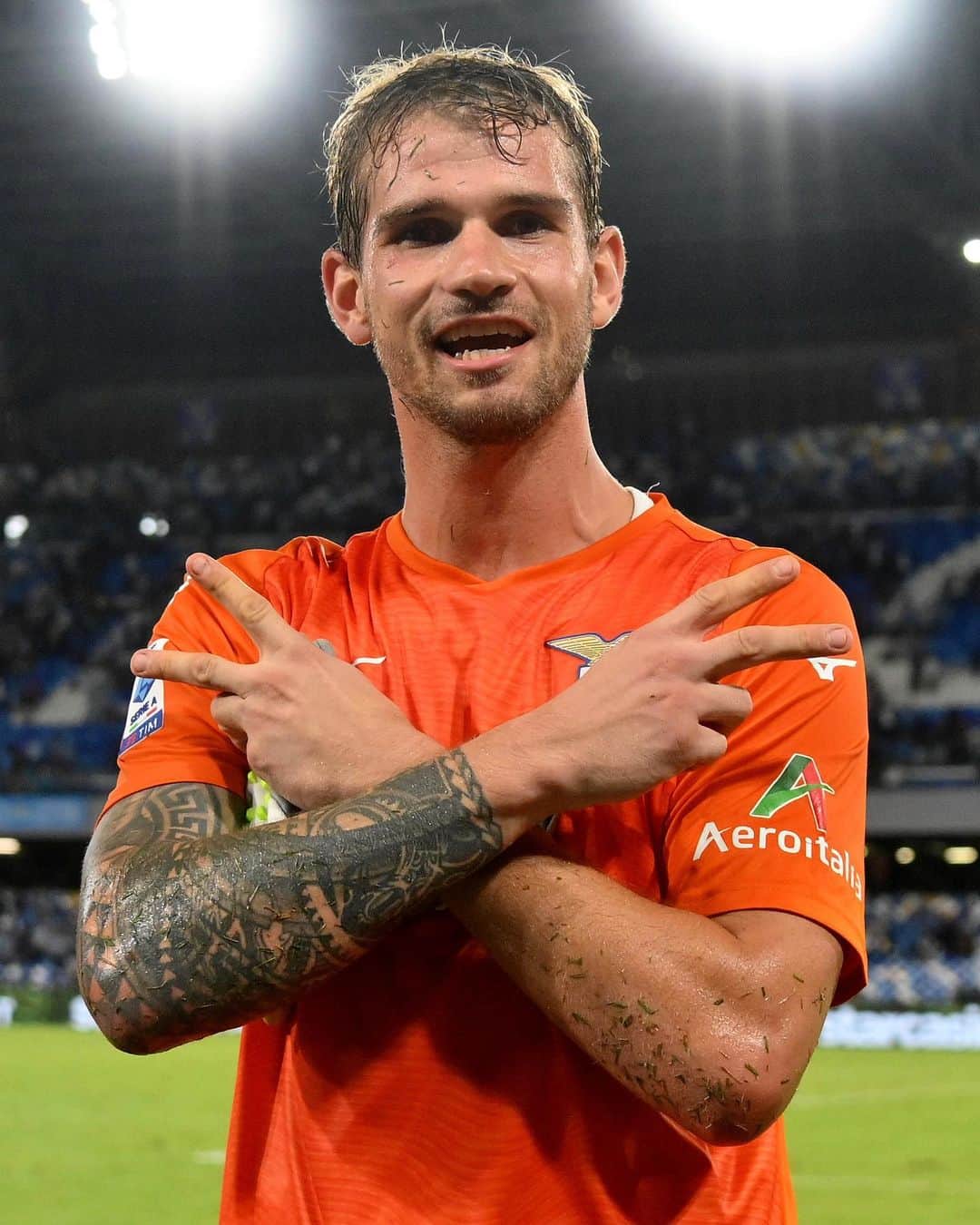 SSラツィオのインスタグラム：「🦸‍♂️ 𝑺𝑼𝑷𝑬𝑹𝑰𝑽𝑨𝑵  #NapoliLazio  #CMonEagles 🦅」