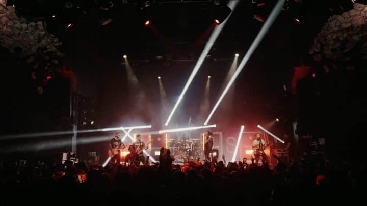ジャスティン・ヒルズのインスタグラム：「Thank you Austin. See ya soon 🤠 Photos @nickalausstafford」