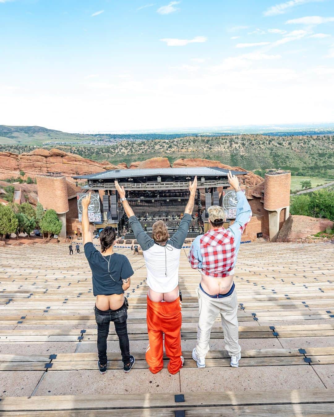 The Chainsmokersさんのインスタグラム写真 - (The ChainsmokersInstagram)「Prime time like Deion Sanders. CU tonight Red Rocks.」9月3日 9時21分 - thechainsmokers