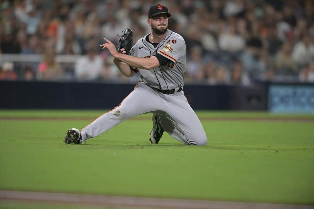 アレックス・ウッドさんのインスタグラム写真 - (アレックス・ウッドInstagram)「Mobile AF lol #sniper #sfgiants」9月3日 9時30分 - awood45