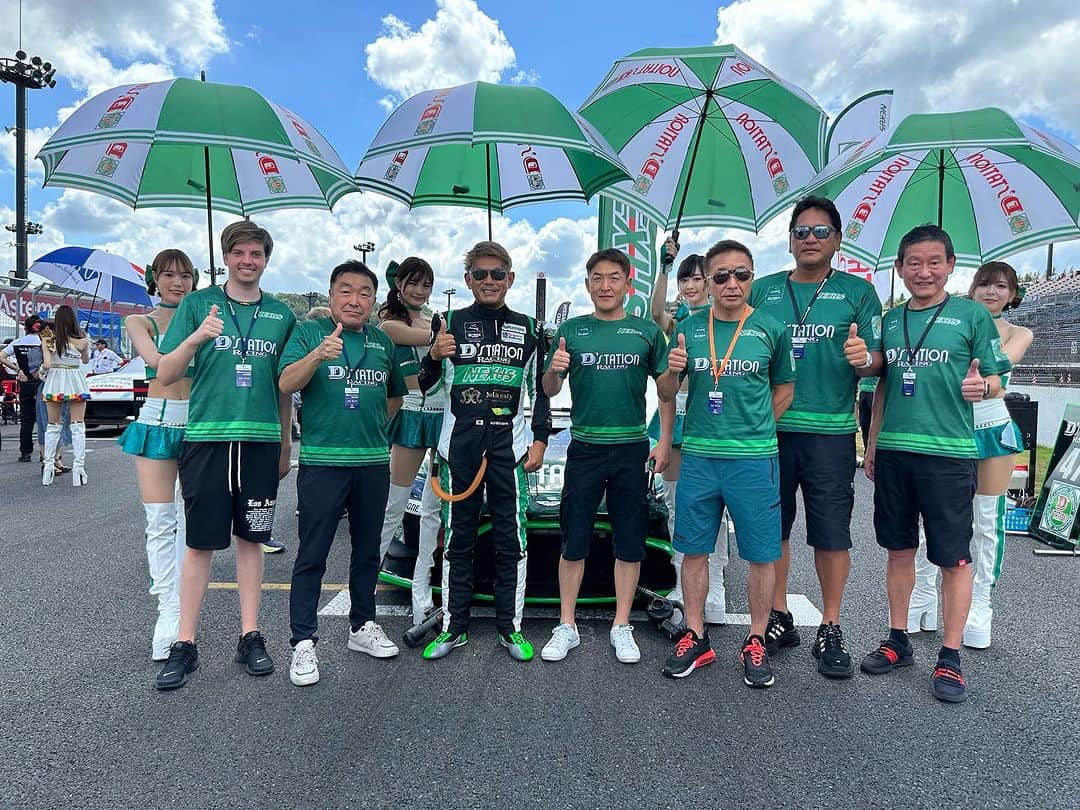 織戸学のインスタグラム：「@dstation_racing」