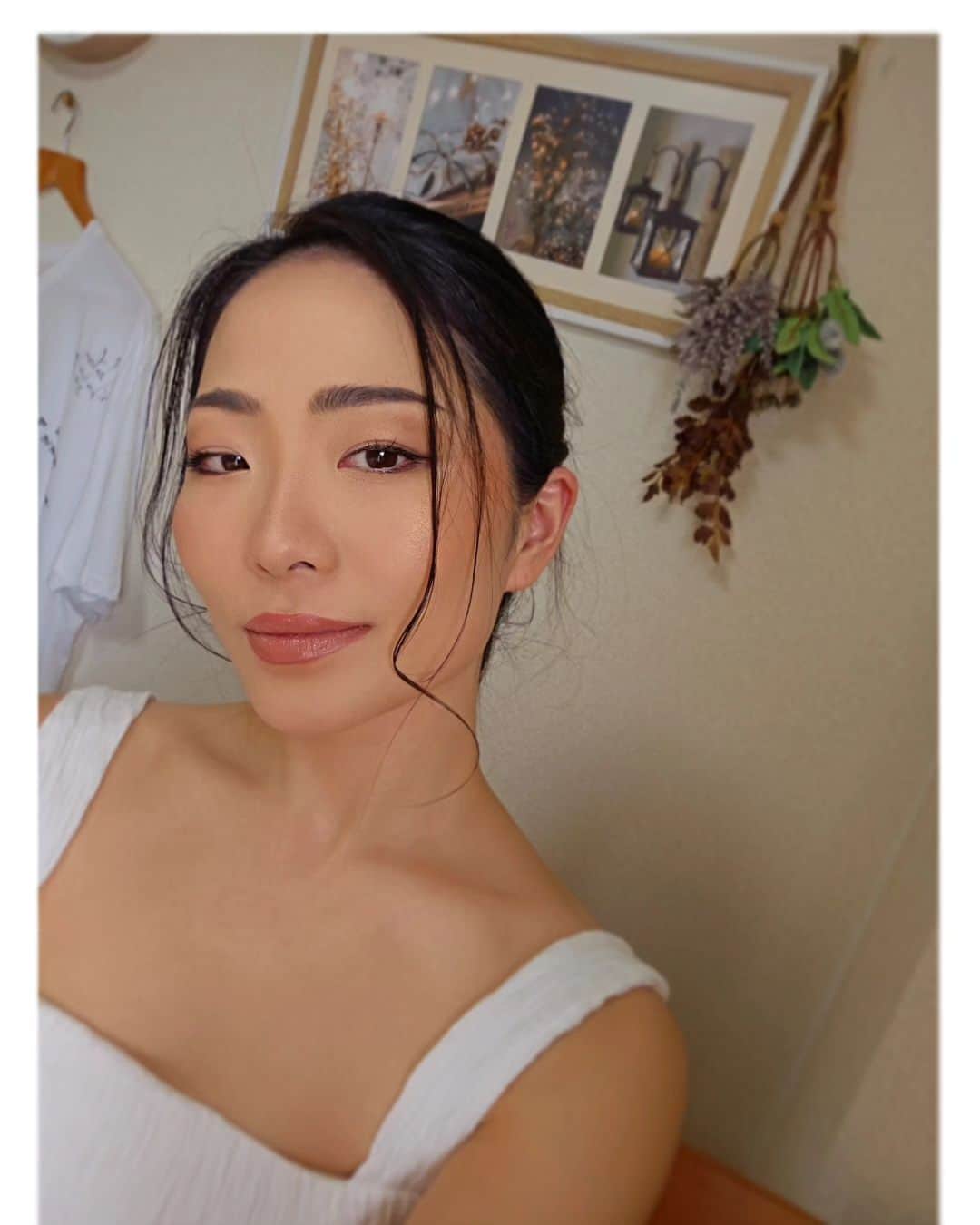 永吉令奈のインスタグラム：「.  減量中が一番肌の調子が良い🙂  やっぱり適切な食事と運動で汗をしっかりかくことが大事🙃」