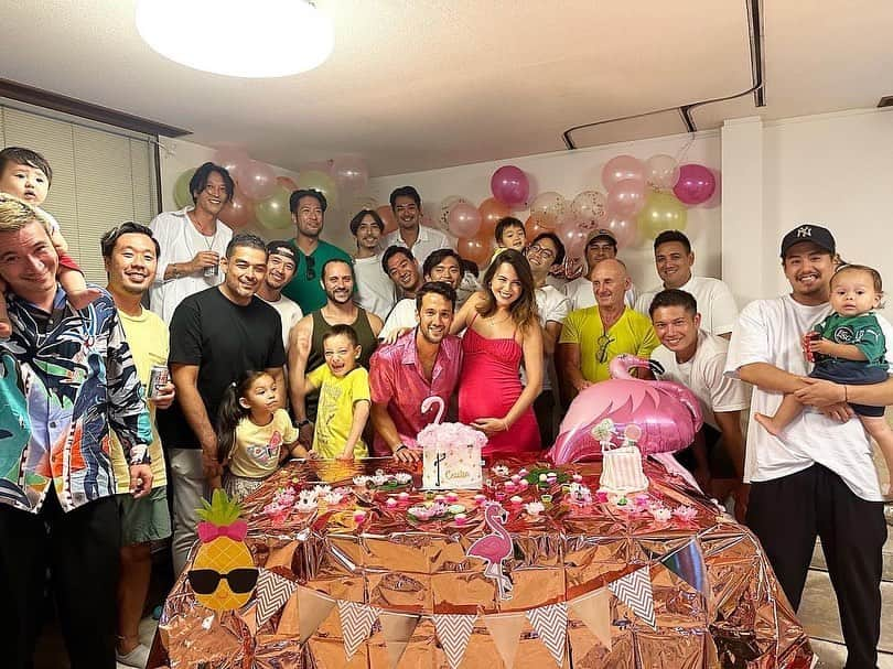 藤井アルダさんのインスタグラム写真 - (藤井アルダInstagram)「Cecilia’s baby shower !  We are so blessed to have friends and family around to share and enjoy this moment.  Thank you so much for your presence it means the world to us 💖  世界一の友と家族に囲まれてセシリアのベイビーシャワーができました！ 感謝いっぱい！ 本当に本当にありがとう！ セシリアもこんな仲間がいたら幸せだね💖  Amo tanto !   #babyshower #cecilia #babygirl #luckyus #family #friends」9月3日 11時59分 - akemi_rafaela