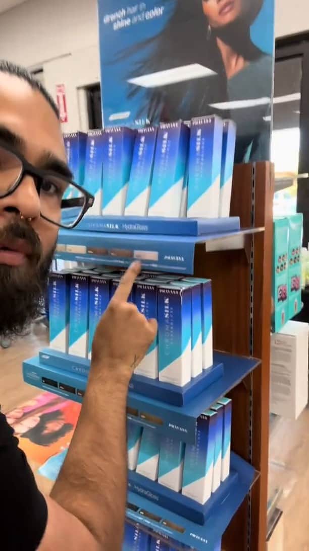 CosmoProf Beautyのインスタグラム：「Sunday stock up with @YourStylistBennie.  What are some products you must purchase every time you stock up at Cosmo Prof? Let us know in the comments and if another stylist comments the same product, say hi, you must be shopping besties!  At Cosmo Prof, we're here to help and support your business every way we can. ► www.cosmoprofbeauty.com」