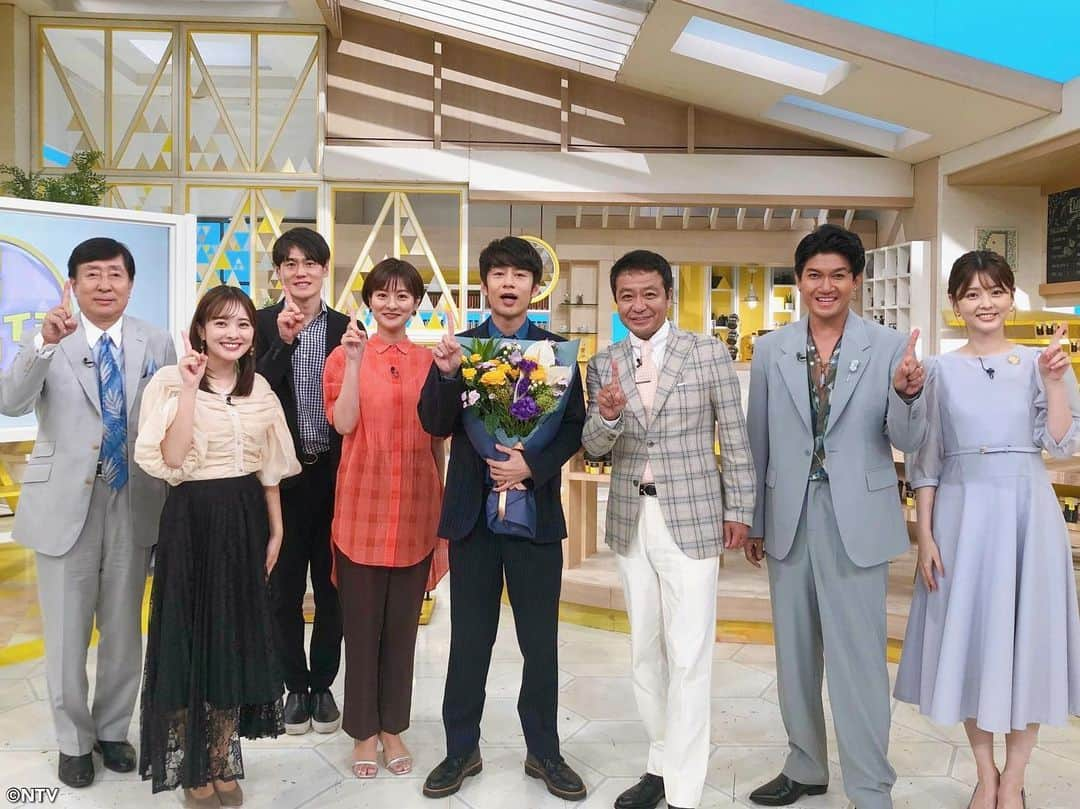 日本テレビ系『シューイチ』さんのインスタグラム写真 - (日本テレビ系『シューイチ』Instagram)「. 9月4日は中丸雄一さんの40歳の誕生日です🎂 おめでとうございます🎉㊗️🥂🥳🎊🍾  節目の40歳👏🏻👏🏻👏🏻 アイドルと漫画家の二刀流で世間を驚かせ😳 絶えず新しい事にチャレンジしている中丸さん💜 これからも新たなチャレンジをシューイチで見守らせてください‼️  #中丸雄一 #happybirthday#9月4日  #シューイチ」9月4日 0時00分 - shu1tv