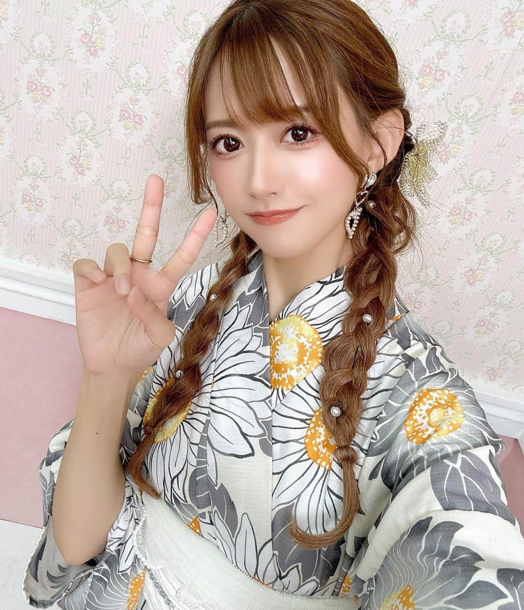 希島あいりのインスタグラム：「👘🌼」