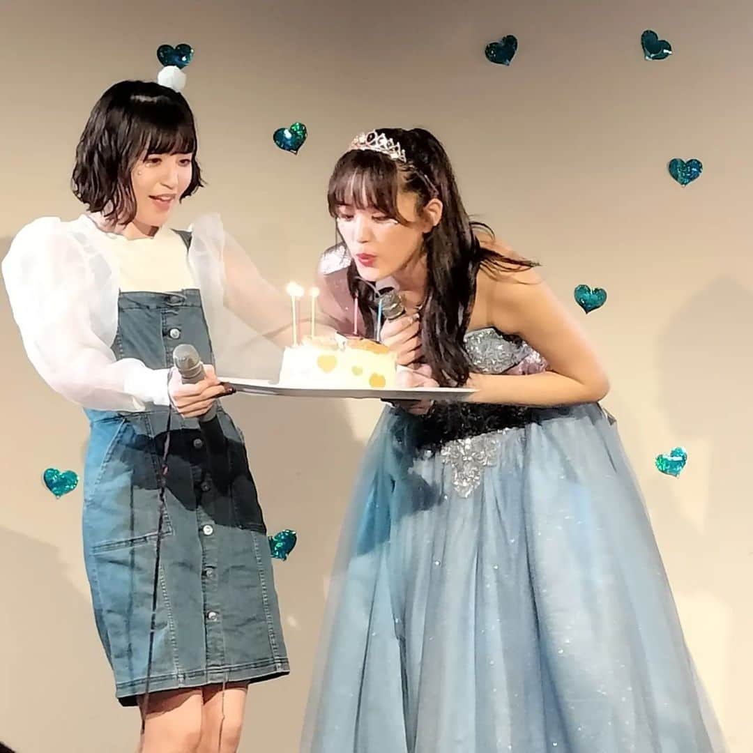 宮下ともみさんのインスタグラム写真 - (宮下ともみInstagram)「私の推しアイドル♥ notallの夏井るな生誕祭2023に行ってきましたー✨ 可愛くてキラキラ輝くパワフルなステージにキュンキュンでしたー😍 実は、るなは私の尊敬する先輩の中村綾さんの娘ちゃん♥小さい時から知っているので、歌って踊って輝くるなを目の前で見て本当に感動してウルウルしてしまった😭✨ みんな歌も上手くて可愛くて更にnotallのファンになりました♥ 皆さんも是非応援してねー✨✨ 久しぶりに(3年以上ぶり!!)綾ちゃんにも会えて嬉しかったーーー🥰」9月3日 23時06分 - tomomimiyashita_official