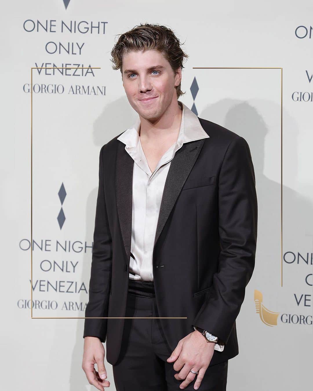 のインスタグラム：「@lukasgage made quite a sensation on the #VeniceFilmFestival red carpet.  For the occasion the young American actor sported a #Chopard L.U.C Quattro watch to complement his sleek look. #ChopardLovesCinema #TheRedCarpetJeweller #BiennaleCinema2023 #Venezia80 #LaBiennaleDiVenezia #BiennaleCinema #RedCarpet #LUC」
