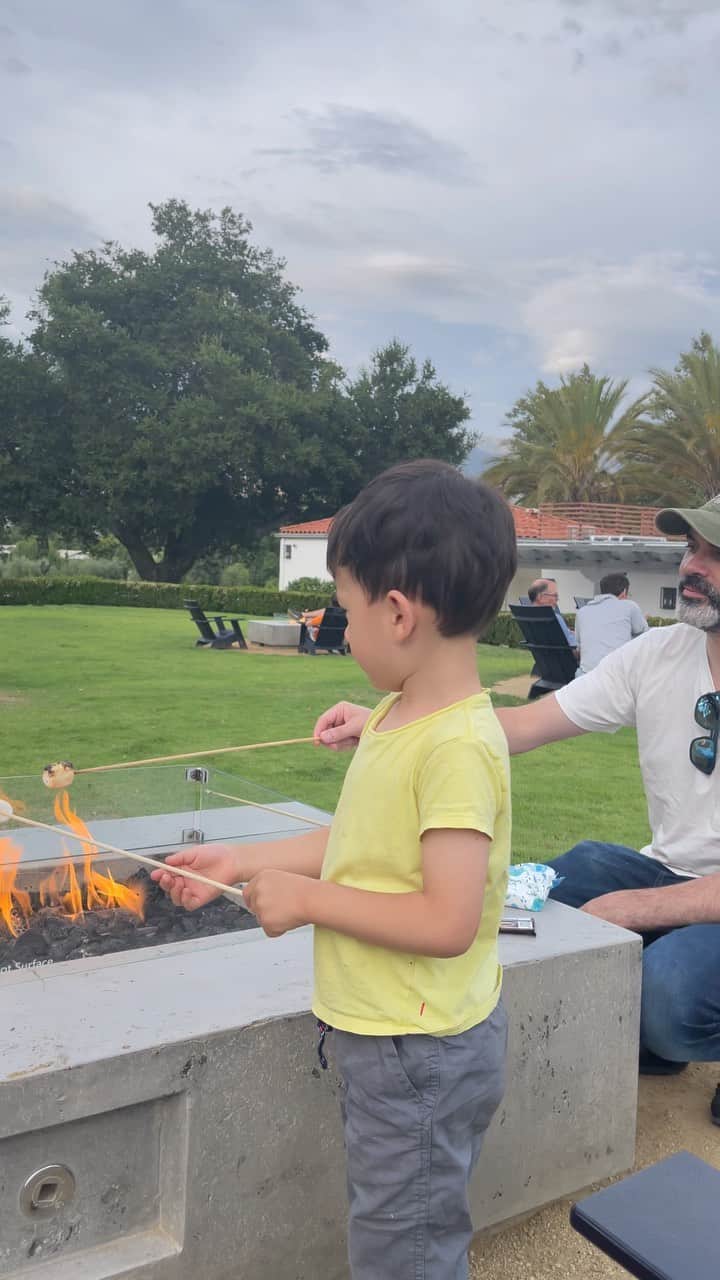 DOMINIQUE ANSEL BAKERYのインスタグラム：「Believe it or not, it’s both our first time making s’mores. Happy Labor Day, everyone!」