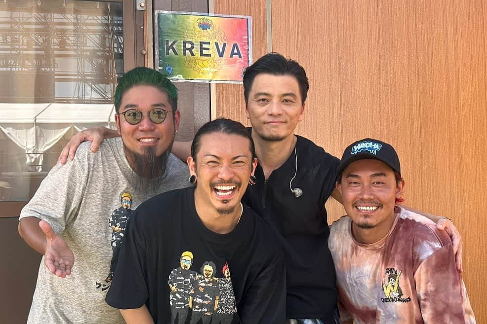 KREVAさんのインスタグラム写真 - (KREVAInstagram)「#KREVA  #KREBand #熊本 #1chancefestival2023  #ありがとう #WANIMA #Gotch #Taka #シール #詳しくはブログで」9月3日 23時12分 - kreva_drk_dj908