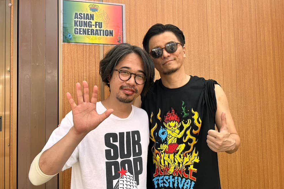 KREVAさんのインスタグラム写真 - (KREVAInstagram)「#KREVA  #KREBand #熊本 #1chancefestival2023  #ありがとう #WANIMA #Gotch #Taka #シール #詳しくはブログで」9月3日 23時12分 - kreva_drk_dj908