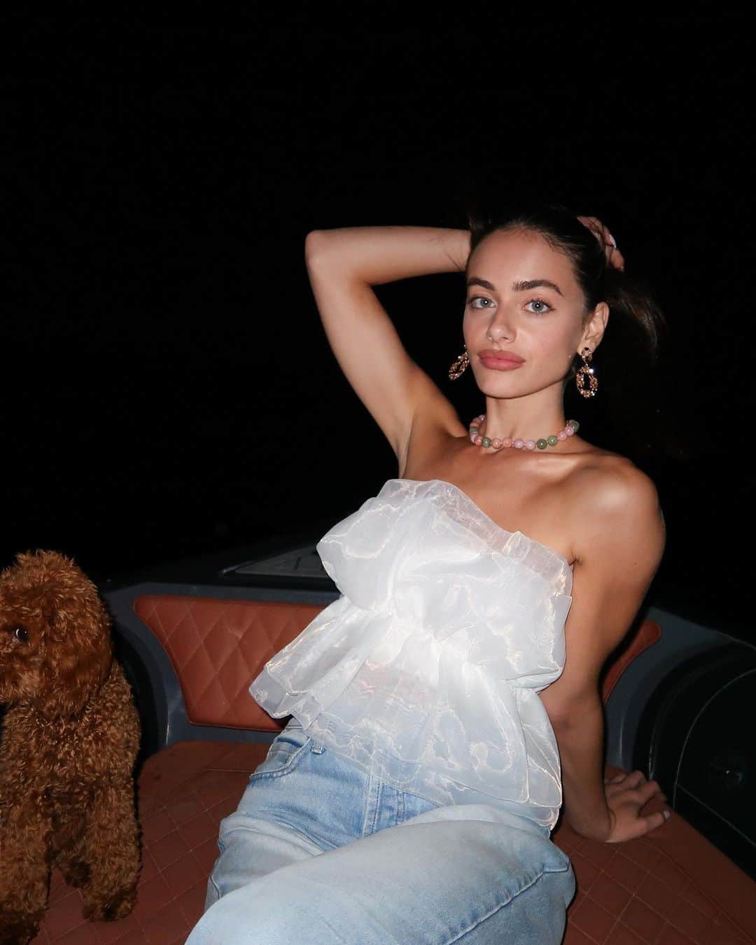 Yael Shelbiaのインスタグラム：「Weekend of love 🌸💖🤍💖🤍」