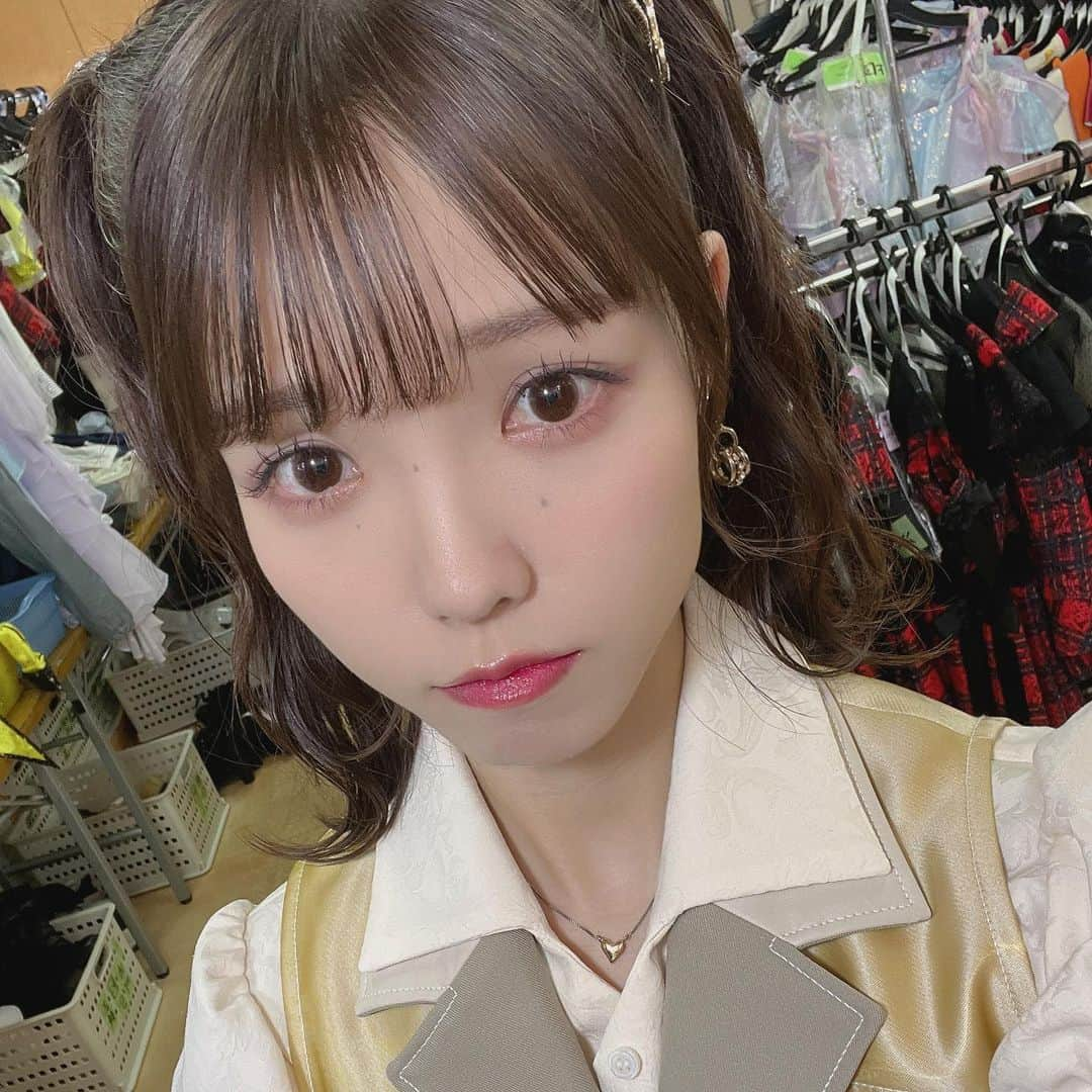 高橋彩音さんのインスタグラム写真 - (高橋彩音Instagram)「今のネイル〜🖤🎀 と最近の顔」9月3日 15時13分 - aayyaannee811