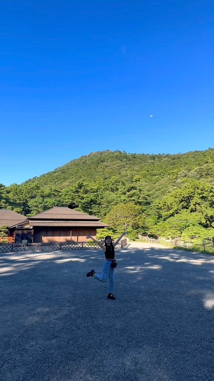 黒坂優香子のインスタグラム：「香川県の想い出🎥♡  #香川県 #栗林公園」
