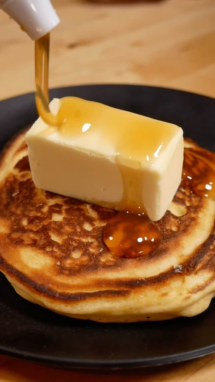 バヤシのインスタグラム：「#lifehacks #pancakes」