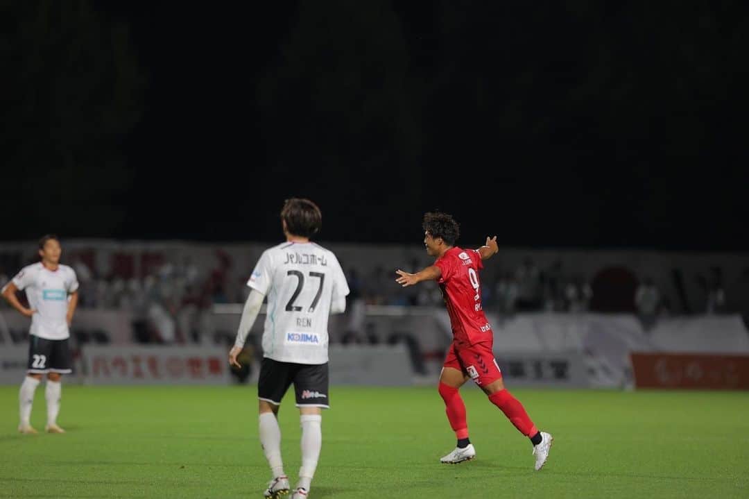 澤上竜二のインスタグラム：「初ゴール。 応援ありがとうございました！  #福島ユナイテッド#福島#盛岡#三連勝」