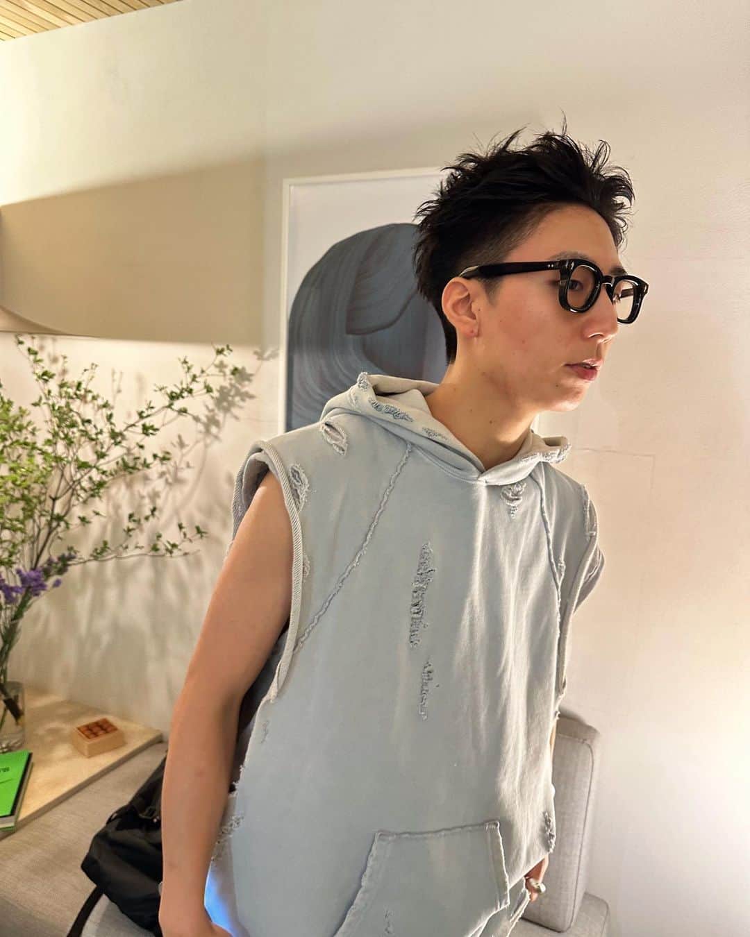 並木一樹のインスタグラム：「皆様いつもありがとうございます☺️  明日明後日は連休となります♪ リフレッシュしてまた水曜日よりお待ちしております♪  #メンズカット#ベリーショート#ベリショ#フェザーショート#スパイキーショート#ボブスタイル#中目黒美容室#CASIhair」