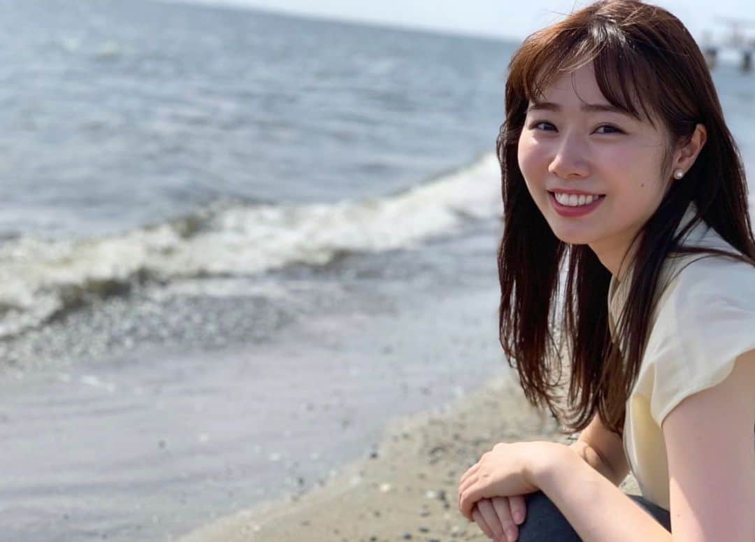 安藤咲良さんのインスタグラム写真 - (安藤咲良Instagram)「. 今年の夏は海、浴衣、風鈴、レジャーなど THETRADの中継コーナーで 夏を満喫させていただきました♩ 皆さんは何か夏らしいことできましたか？🍉 私はプライベートだとそうめん、スイカを食べたくらい🤣 明日もFMTOKYO 16:00頃から生中継です😊　 . #tokyofm #thetrad」9月3日 16時44分 - sakura.ando