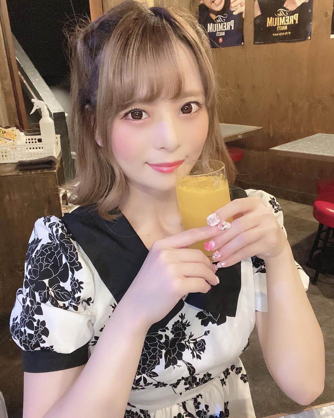 亀田ゆかりのインスタグラム：「. . アルコールは苦手です . . #アイドル #ショートボブ」