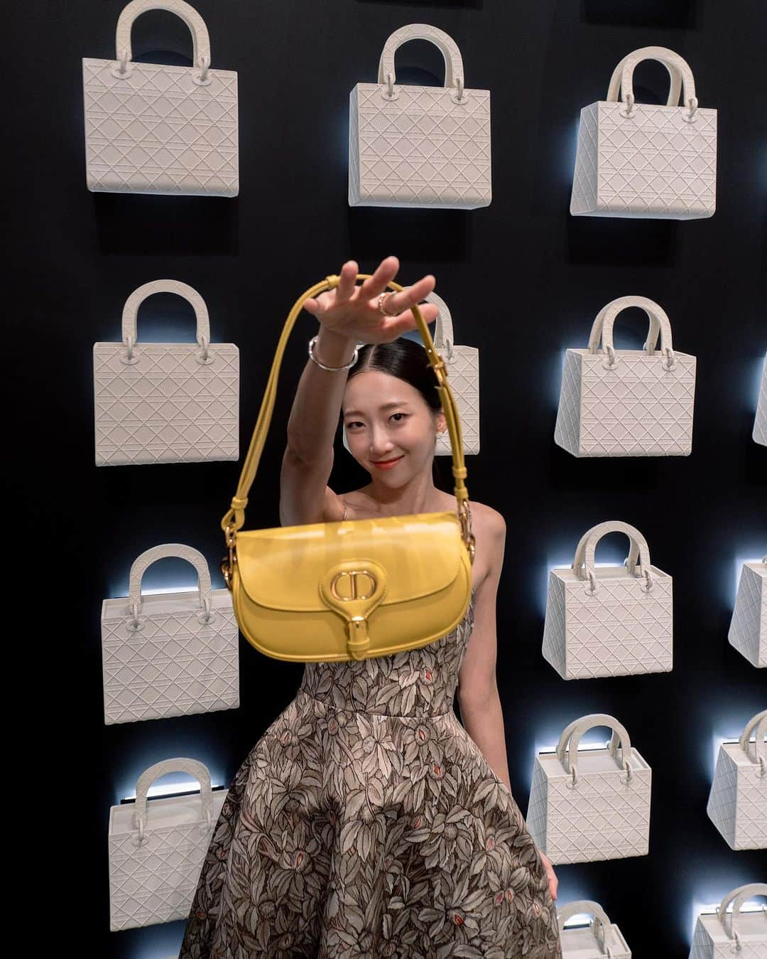 コ・ヒョジュさんのインスタグラム写真 - (コ・ヒョジュInstagram)「@dior #Dior #LadyDior #디올성수 🤍」9月3日 17時38分 - hyo_joo