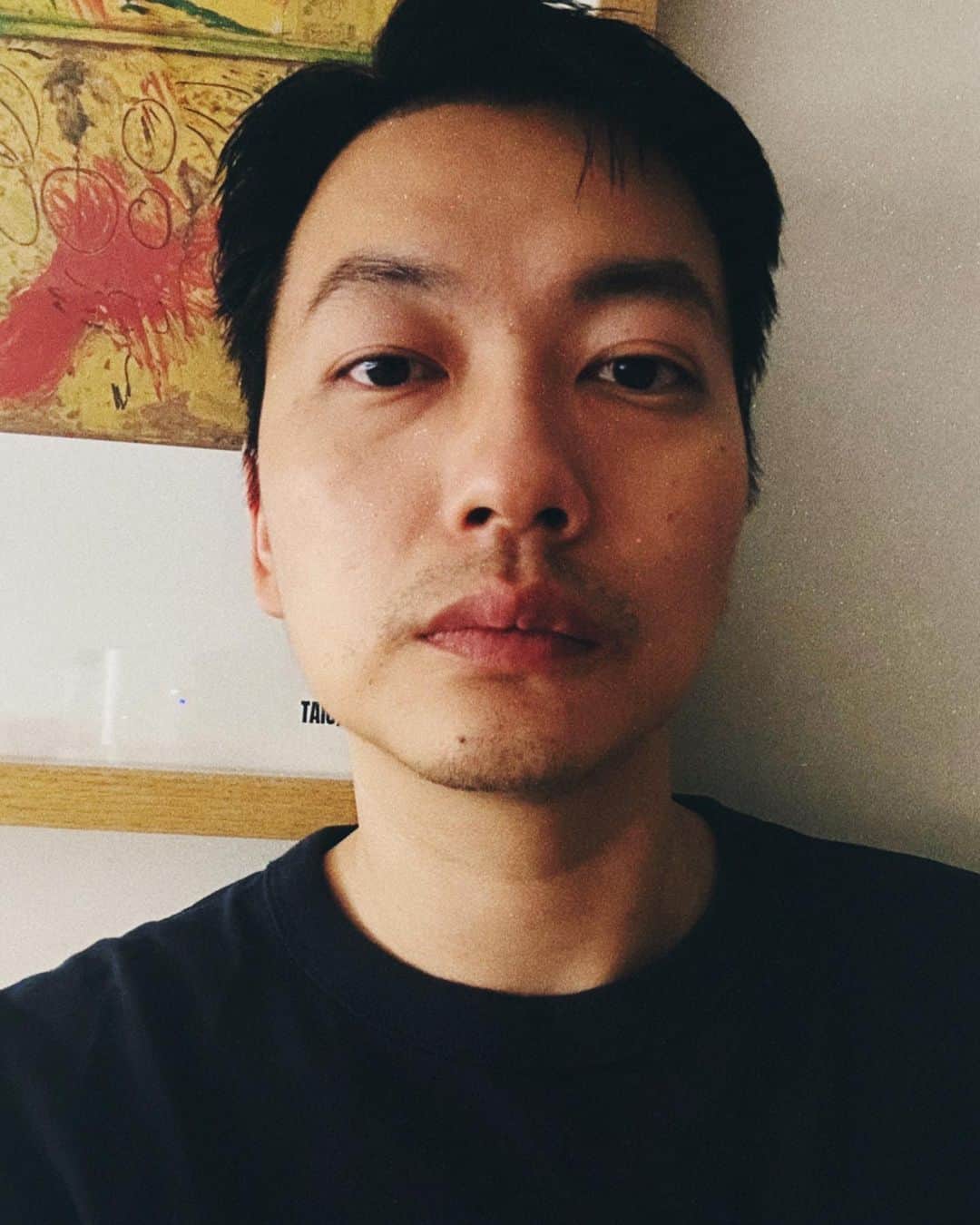 のインスタグラム：「😳」