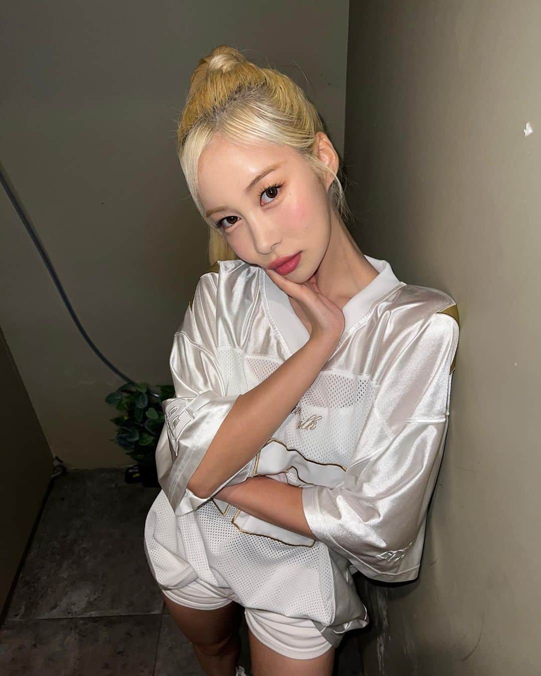 のインスタグラム：「🤍」
