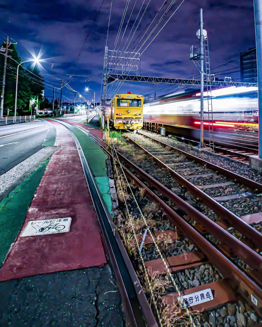 横浜市さんのインスタグラム写真 - (横浜市Instagram)「Evenings on the move 🛤️ Photo: @osmmr1  #myyokohama   #yokohama #darlingescapes #beautifuldestinations #artofvisuals #somewheremagazine #discoverglobe #travelawesome #passionpassport #lovejapan #explorejapan #japanlife #japanfocus #japan_vacations #japanrevealed #よこはま #ヨコハマ #横浜」9月3日 18時00分 - findyouryokohama_japan