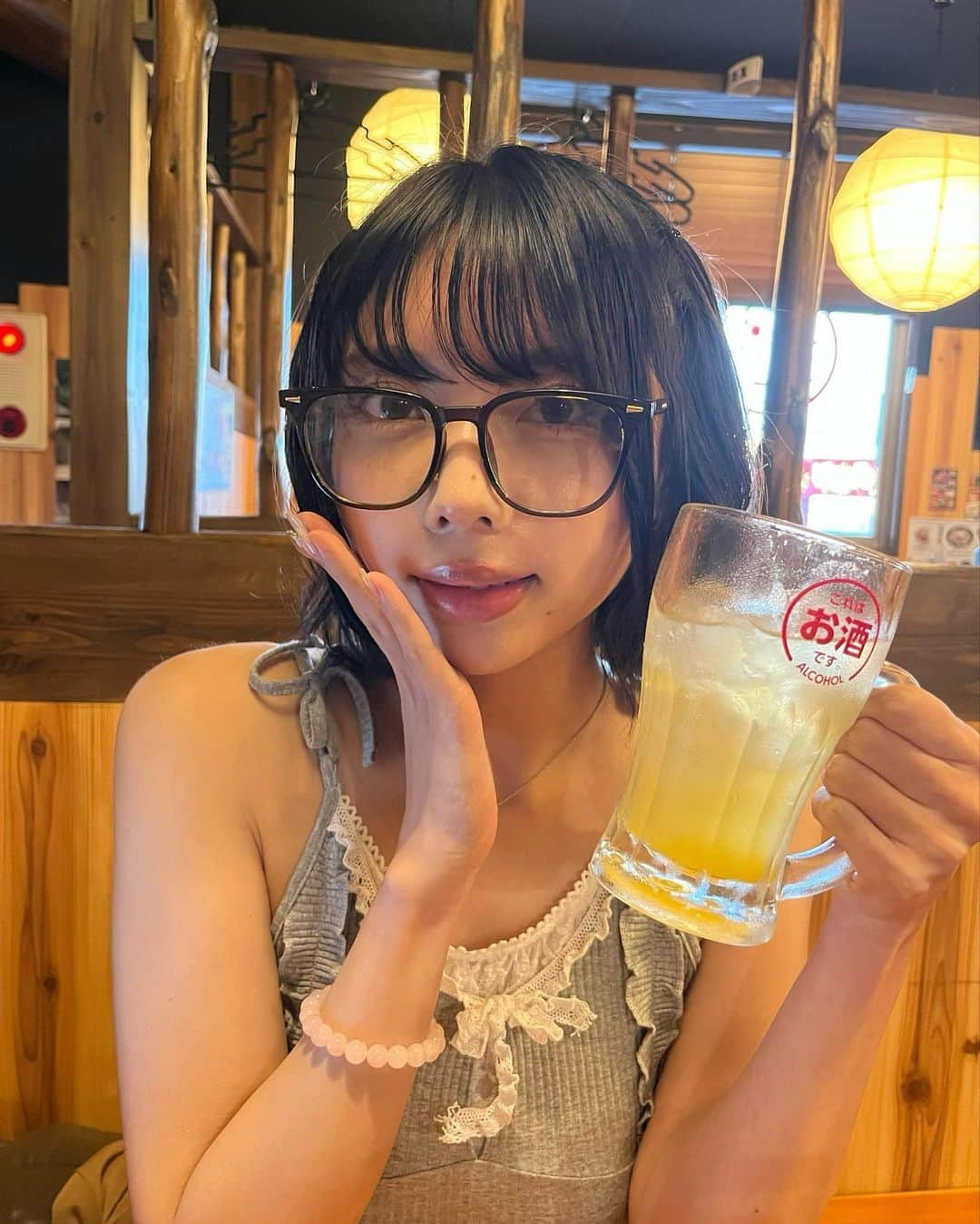 安位薫さんのインスタグラム写真 - (安位薫Instagram)「ラッキーカラーはピンクと黄色！」9月3日 17時59分 - kaoru_yasuiii