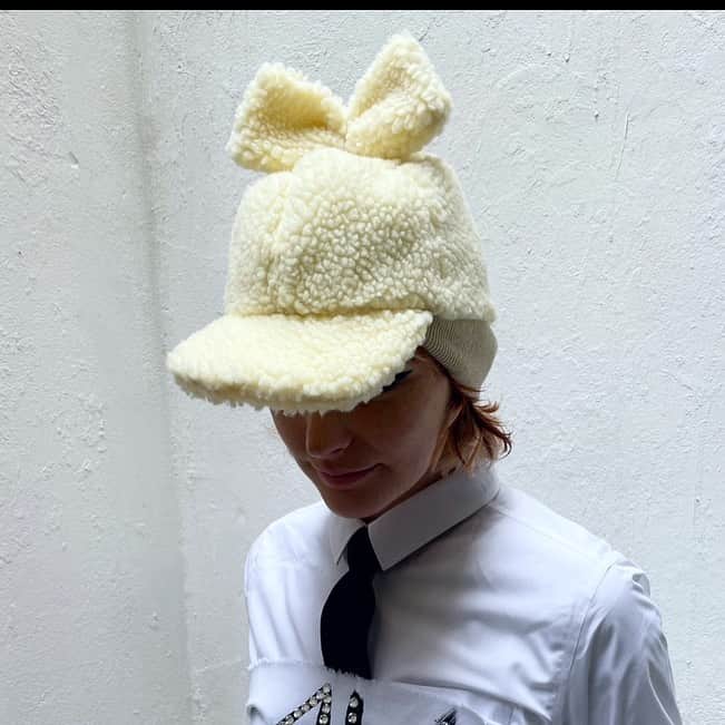 のインスタグラム：「Looking forward to wearing this cap.  Coming soon! model @abby.mcdevitt」