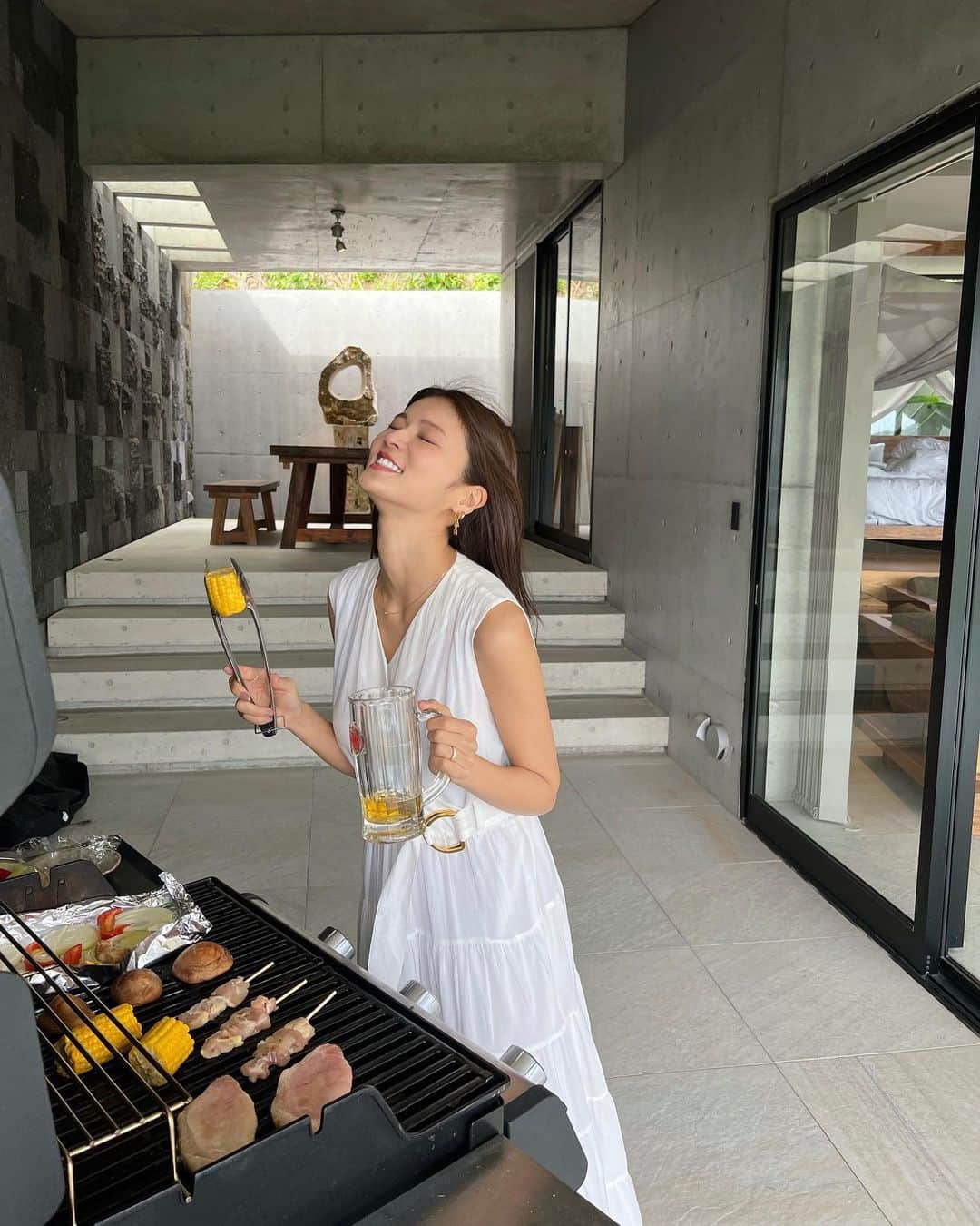 東野佑美のインスタグラム：「即席BBQ🍖💛」